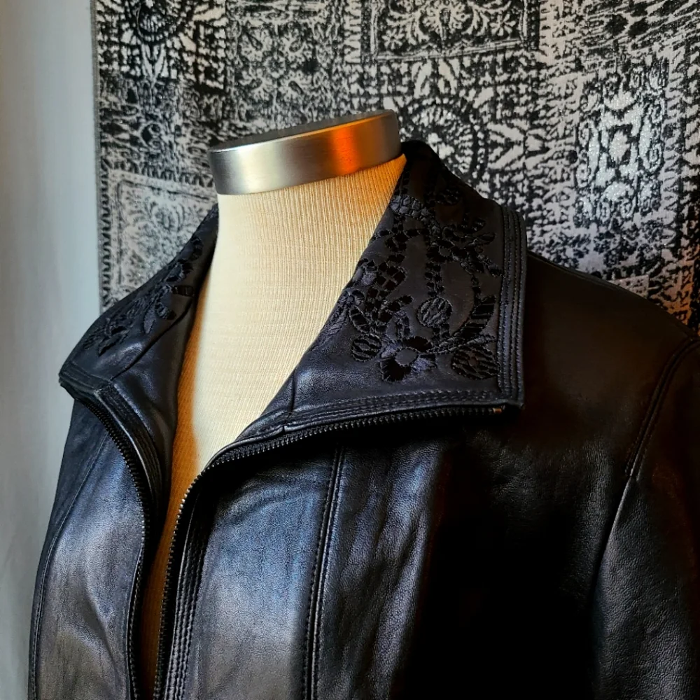 JONES NEW YORK...GORGEOUS JACKET - Picture 4 of 9